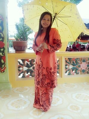 hYee ;)
My nAmE is NoRmArIyAnA JusT caLLed mE eINa Or YAnA k,,i Am NOt pERfEcT PerSoN,JusT sIMplE-II JerK,,U JUsT fOlLoW mE aNd i'lL fOlLoW u BaCk..;B