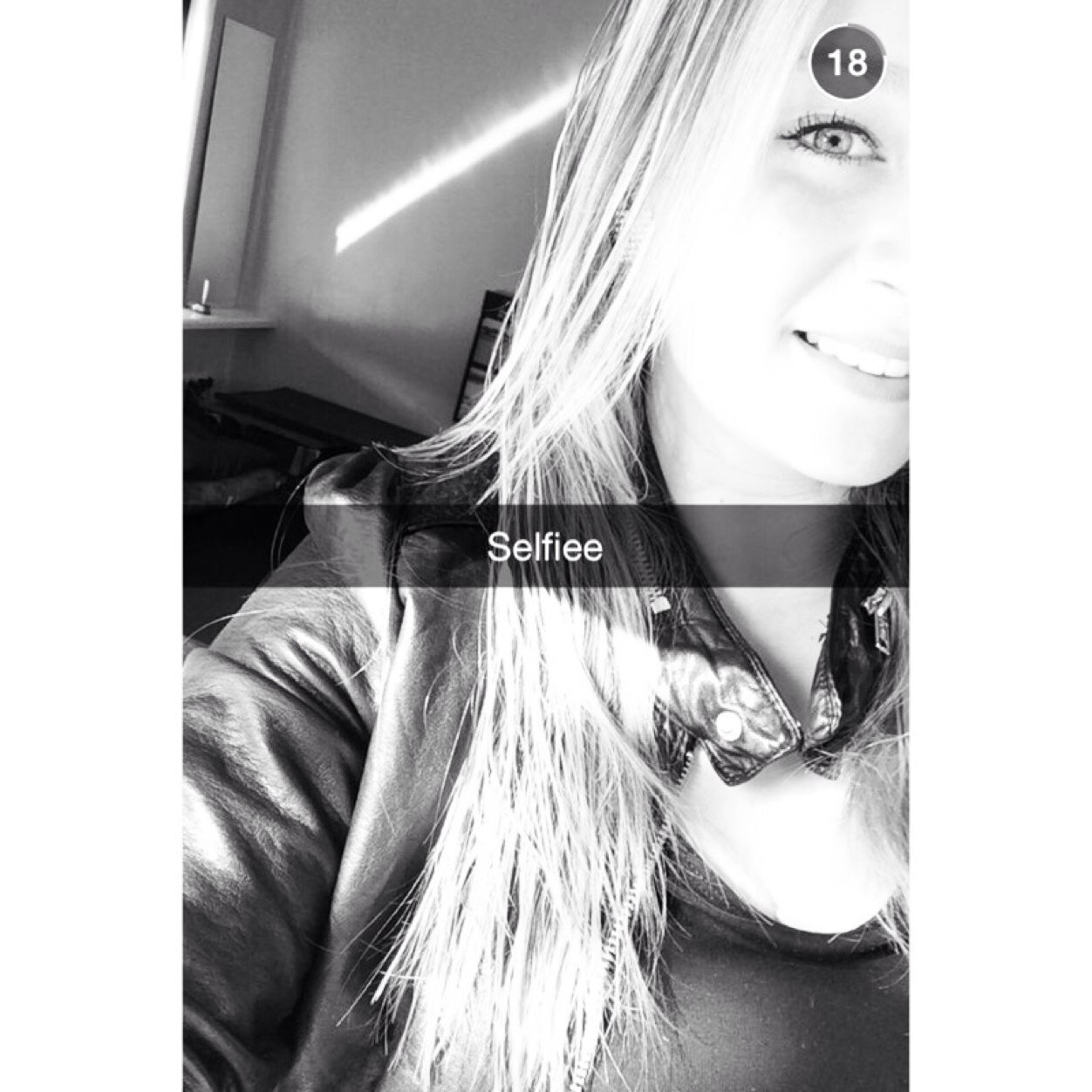 • 16 •Friese poort sneek • instagram: sennaaaax • ♡
