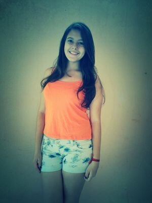 Julinha_Naves's profile picture. Troco a eternidade por você, o paraiso é estar ao seu lado