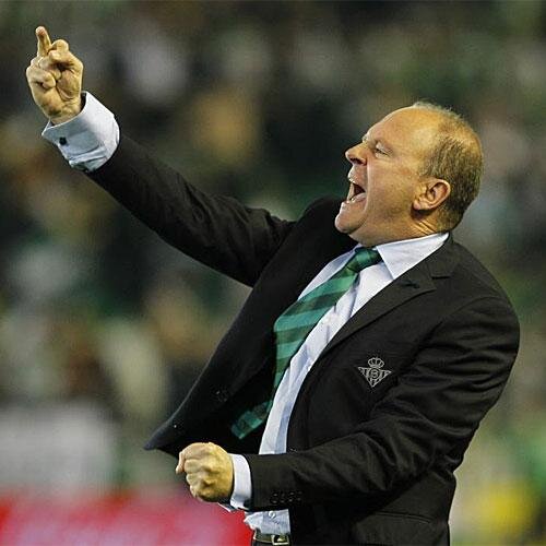 Fer_Rivers's profile picture. No hay victoria más grande que llevarte en el corazón, #SiempreBetis. Me caga la Revista Mazas y todo su organigrama.