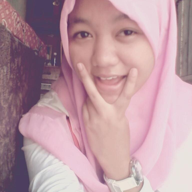 31 | 01 | 1998 | MAGELANG | VOCATIONAL HIGH SCHOOL 2 | X AKUNTANSI 2