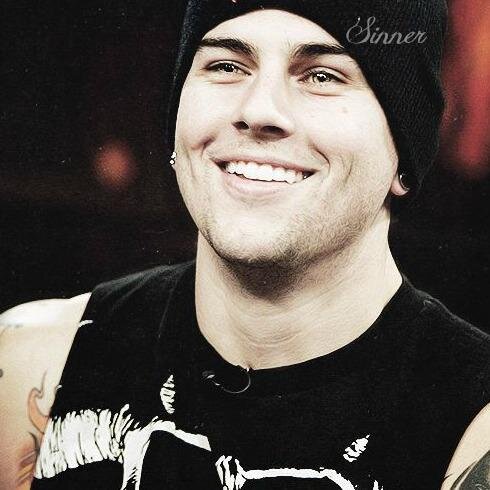 I'm Blake, And I'm an Aspiring Asshole. I usually don’t bite, unless asked to. RP|MC|18+|Unclaimed