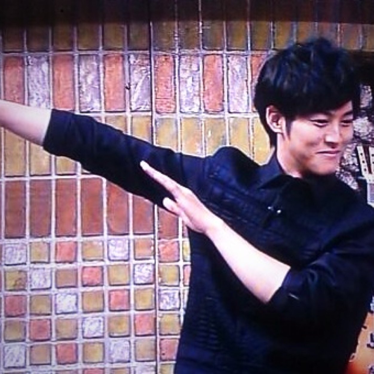 松坂桃李くんを推しつづける人💁‍♀️💗 シンケンで一目惚れしてから、演技と人間性に惹かれて今に至る。トオリミチでの奇跡に感謝してこれからも応援していきます。⇨⇨桃李くん専用アカ⇦⇦