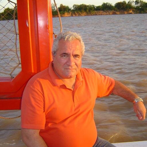 Benedito Said é jornalista desde 1973. Professor, radialista e atuante no campo social. Mantém programa de rádio em Montes Claros (MG),coluna em jornal.
