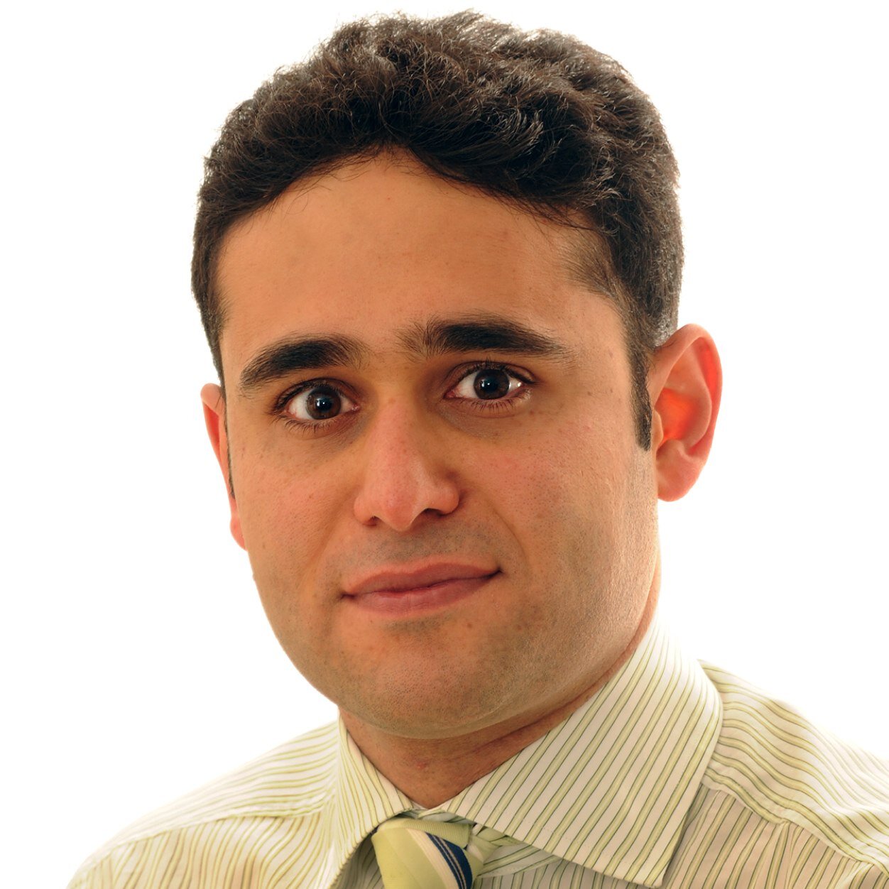 DrSarkhosh's profile picture. Full time surgeon, part time Chef, cat dad