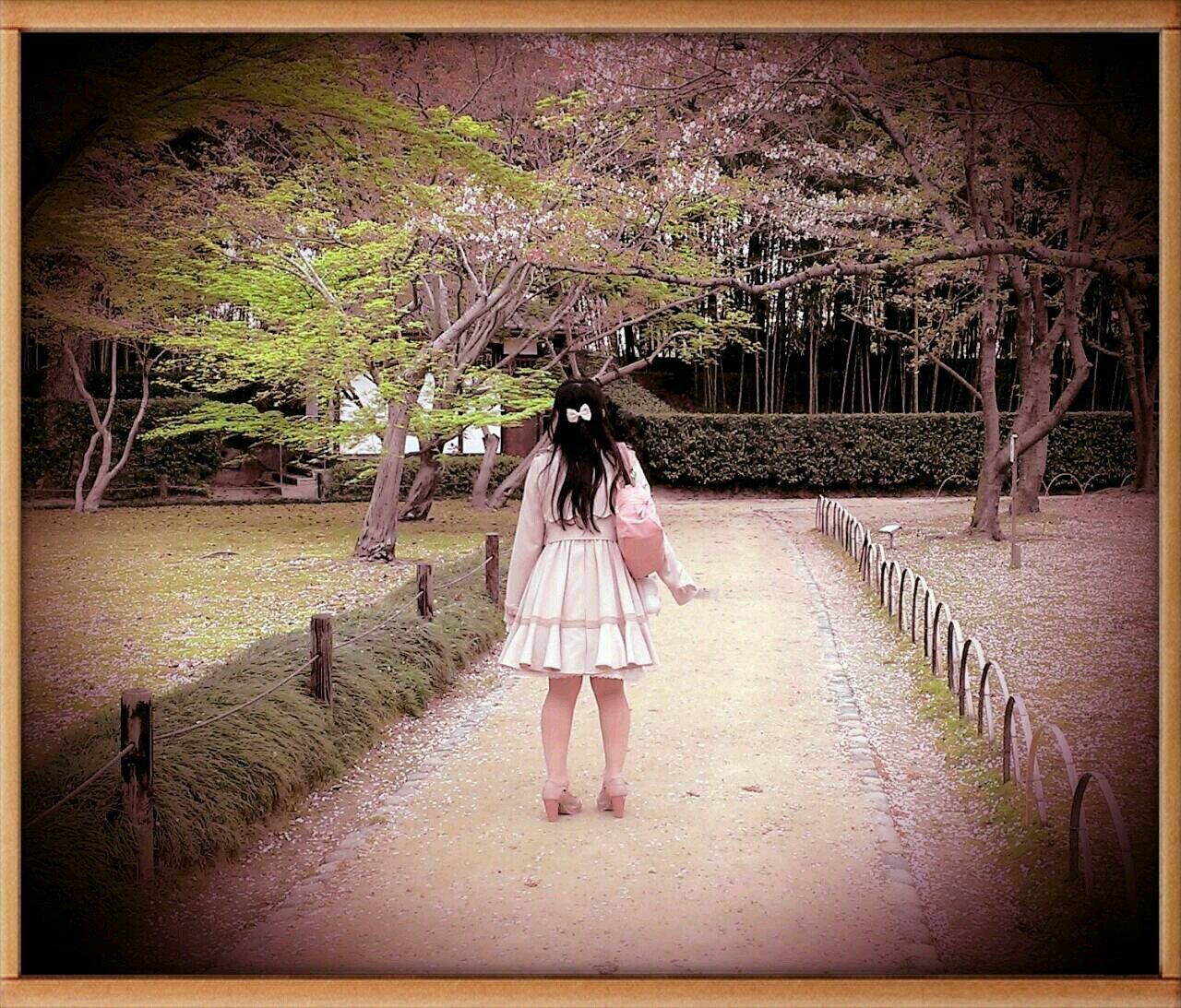 「来る者拒まず、去る者追わず」