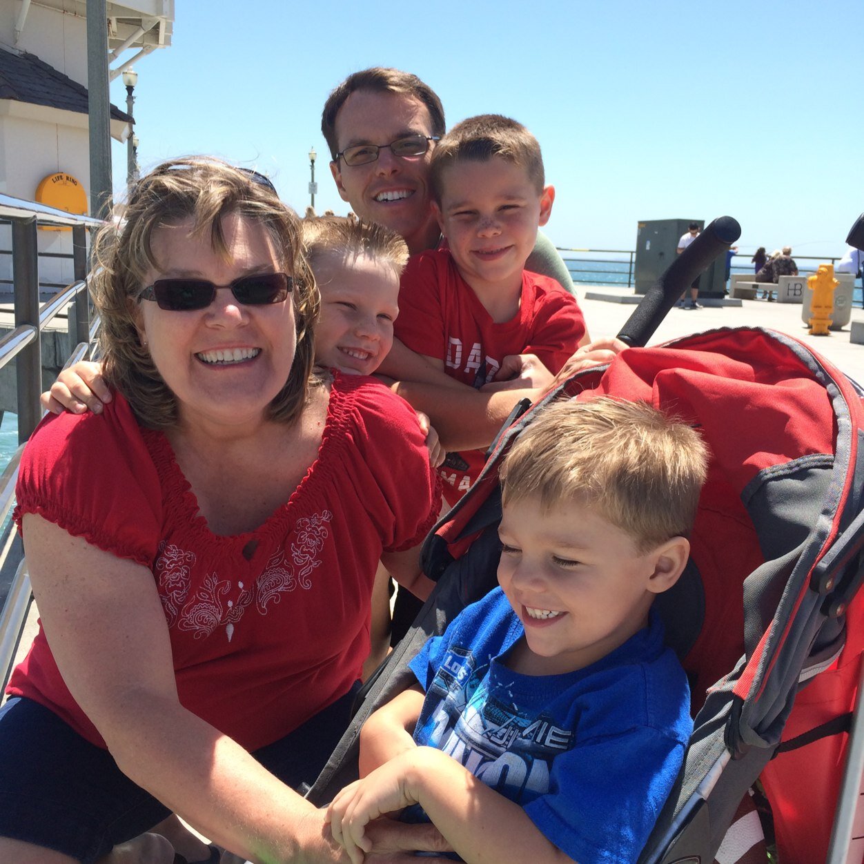 donandrhonda18's profile picture. 