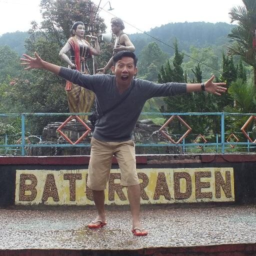 nadhmagentaa's profile picture. 