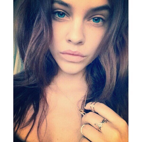 Holly | 19 | Wrocilam i zaczynam wszystko od nowa ! Don't Worry By Happy ♡