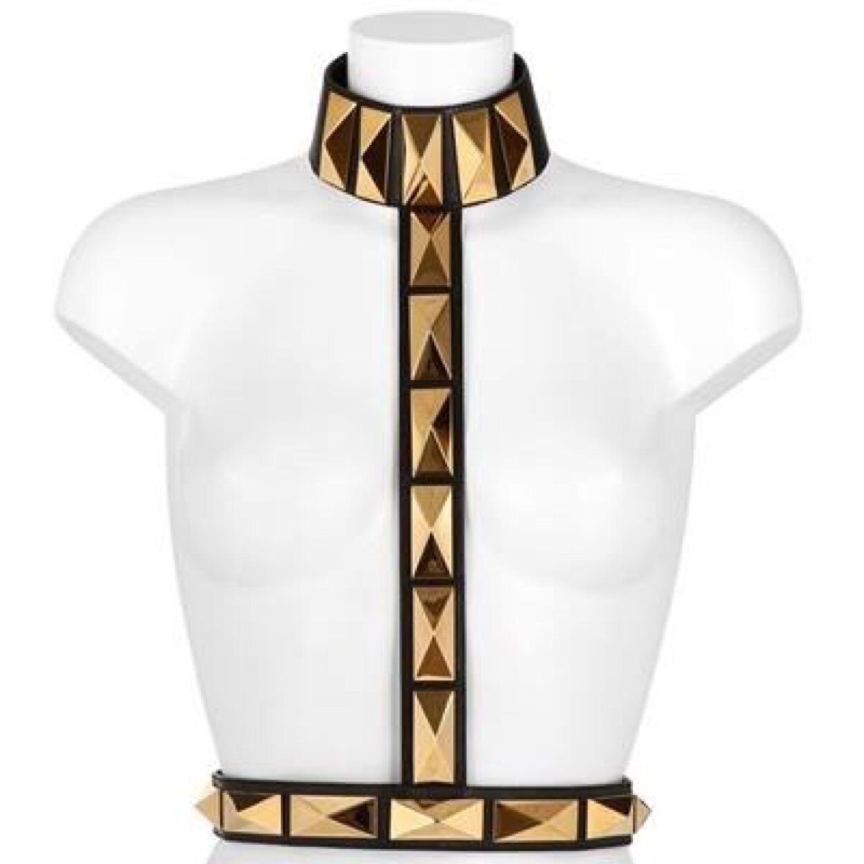 Ear Candy Accessories - Unique and Bold statements pieces for the Fashionista on a Budget...