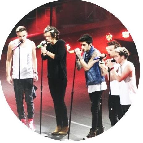 1DDream6's profile picture. Reality ruined my life. These five boys are my life.  #directioner #OneDirection #5SOS #LittleMix #TheVamps