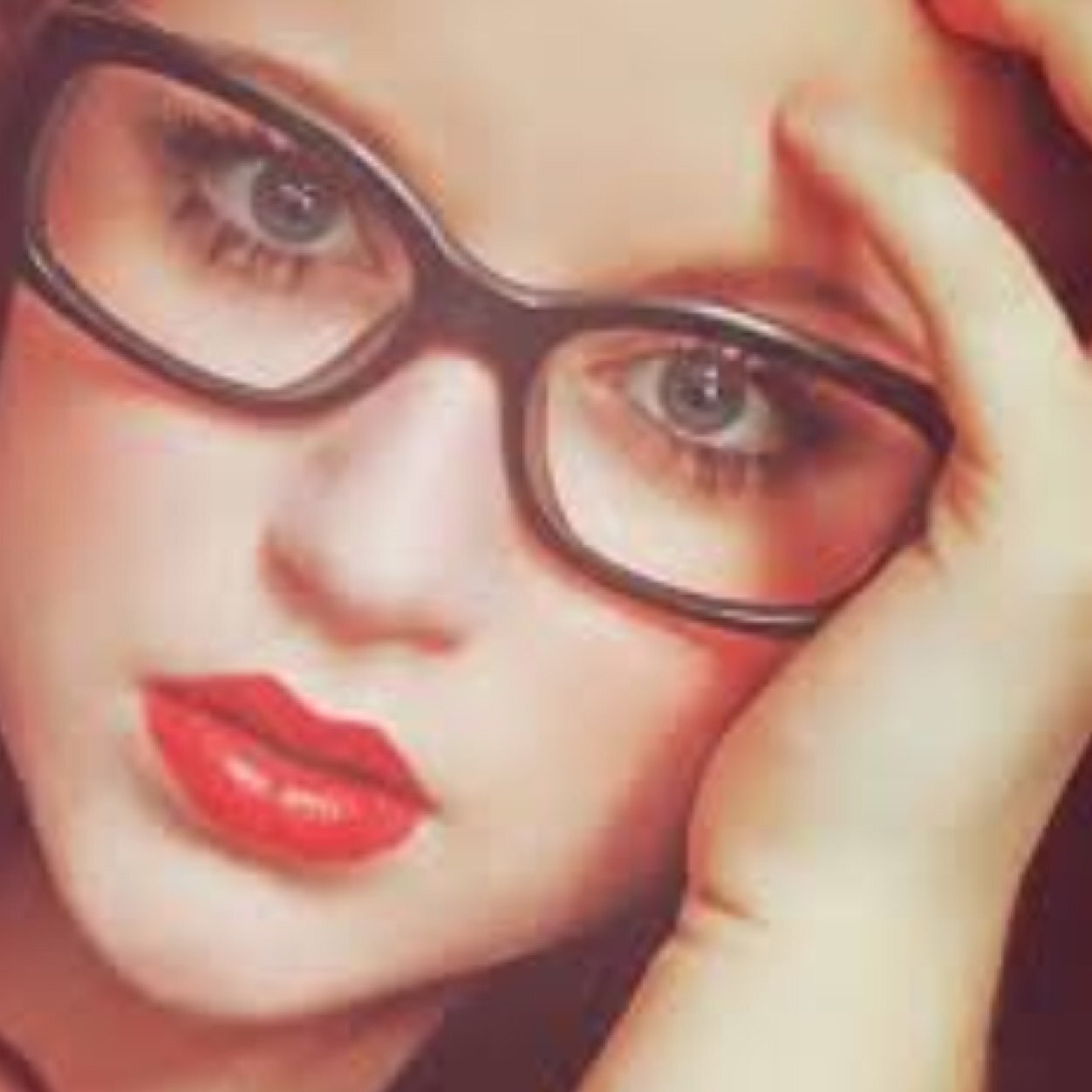 zyiad_alamri's profile picture. آلصدف سعآده خآليه منَ آﻵنتظآر ..  ღ .............-
الانستقرام : alaa1003 ارجو المتابعهـ