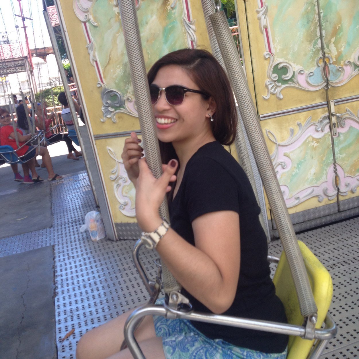 karengraace's profile picture. When life is sweet say thank you and celebrate. And when life is bitter say thank you and grow.