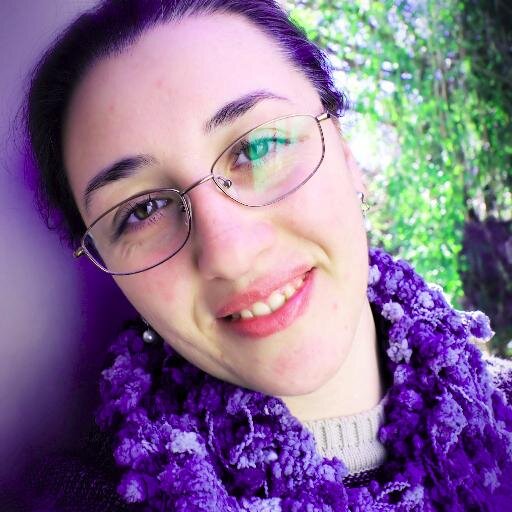 Psicóloga. Terapeuta Familiar, de Pareja, Individual. Especialista en Cs Soc. y prácticas escolares. Orientadora Vocacional. 
***Seguime y Te Sigo***