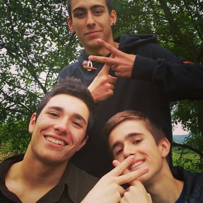 Julentzillo24's profile picture. Ermaxuloh