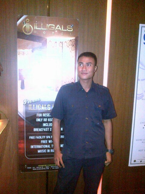 Pgn nyari tante yg seneng dugem
