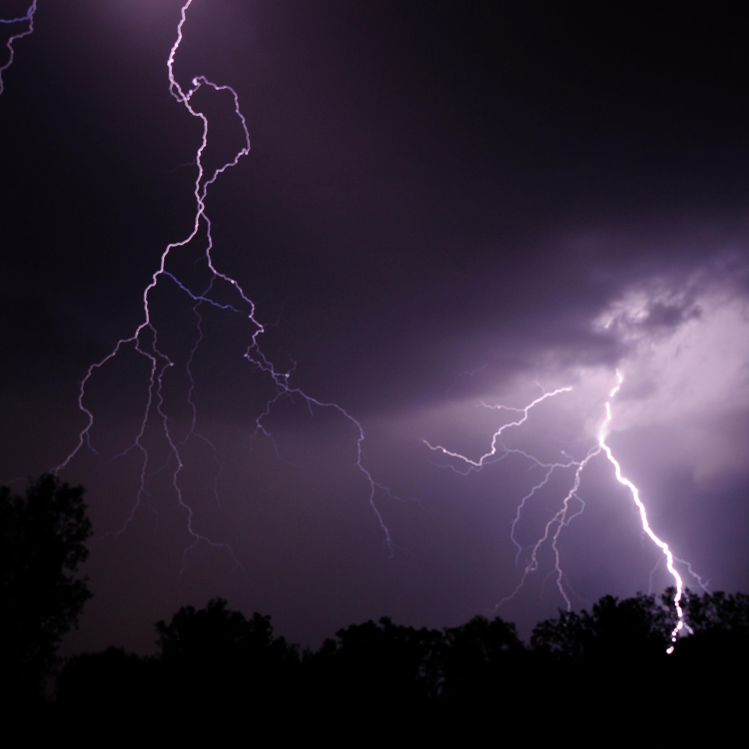 Freelance Photographer.  Documenting Extreme Weather. Music Fan