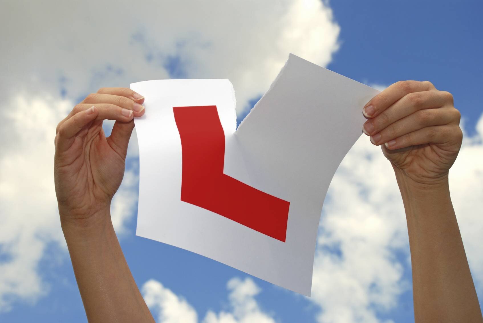 Twitter for Ipass Driving Academy. For lesson booking DM.