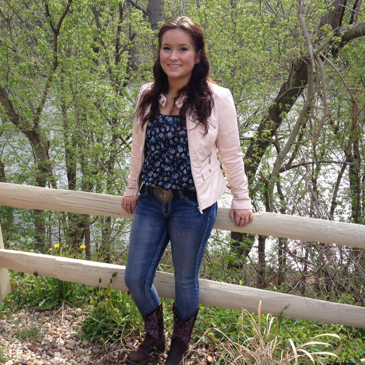 smmileyWVGT's profile picture. The more followers I have, the better the chances of me winning West Vs Got Talent! Please share my tweets! Thanks for your support! ❤️