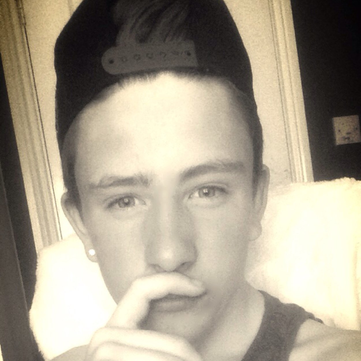 Follow me and ill follow back
