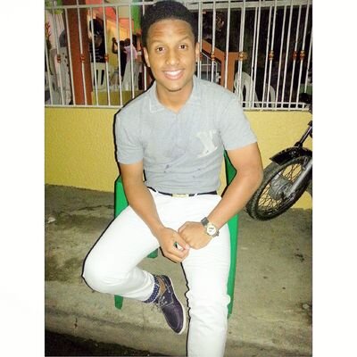 Loco Pero conciente. #CoroDelomy.  follow y me conoseras mejor @TeamguepardoTSR