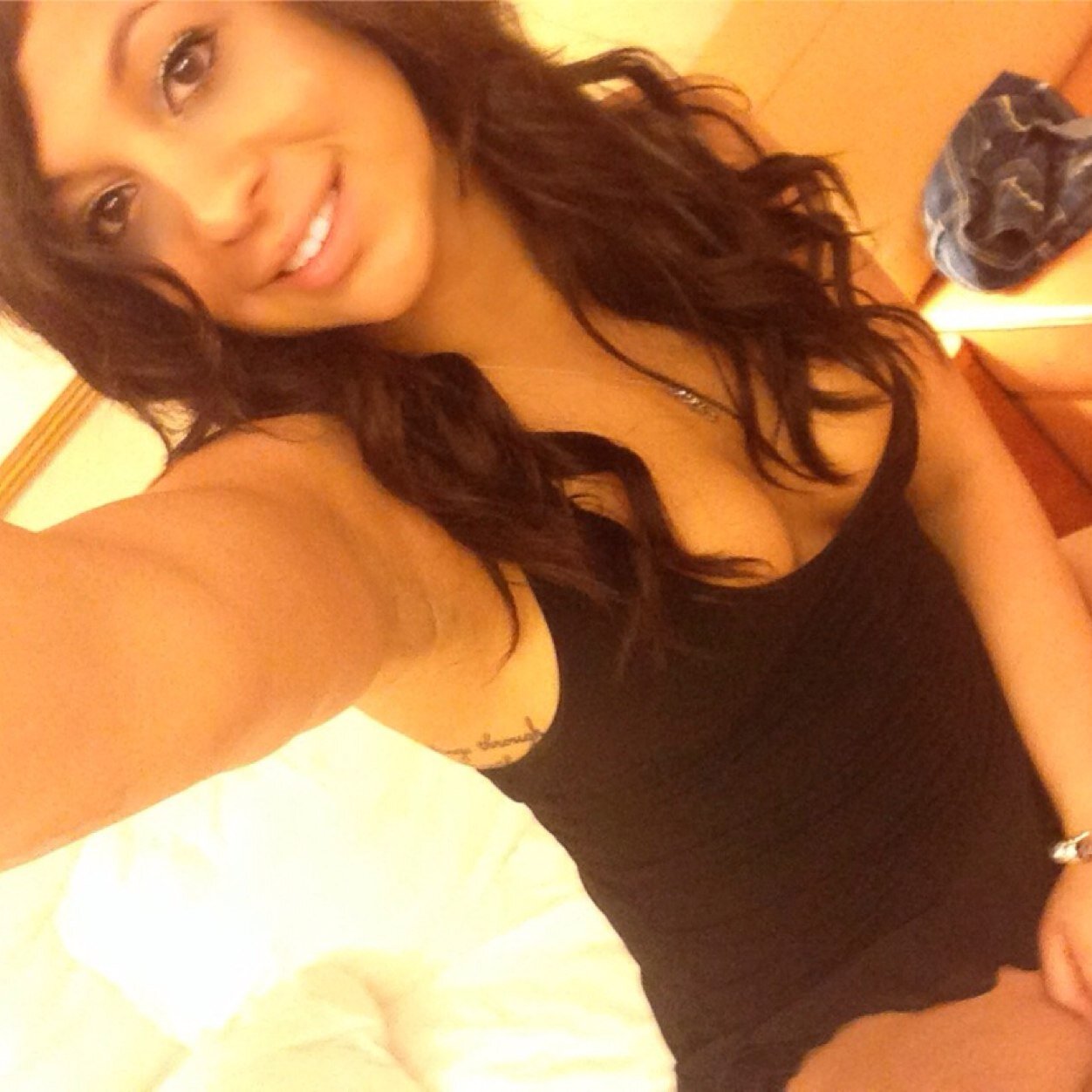 AmaraMurra's profile picture. Squat to squat;p