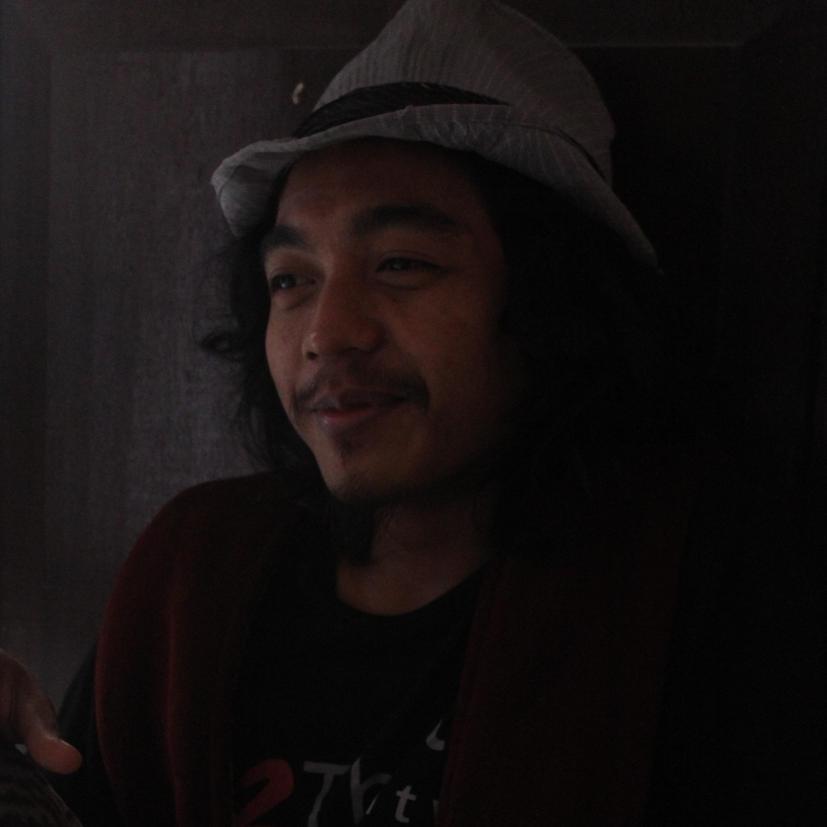 Seni bukan paksaan, karena tanpa dipaksa seni lebih terasa hidup.