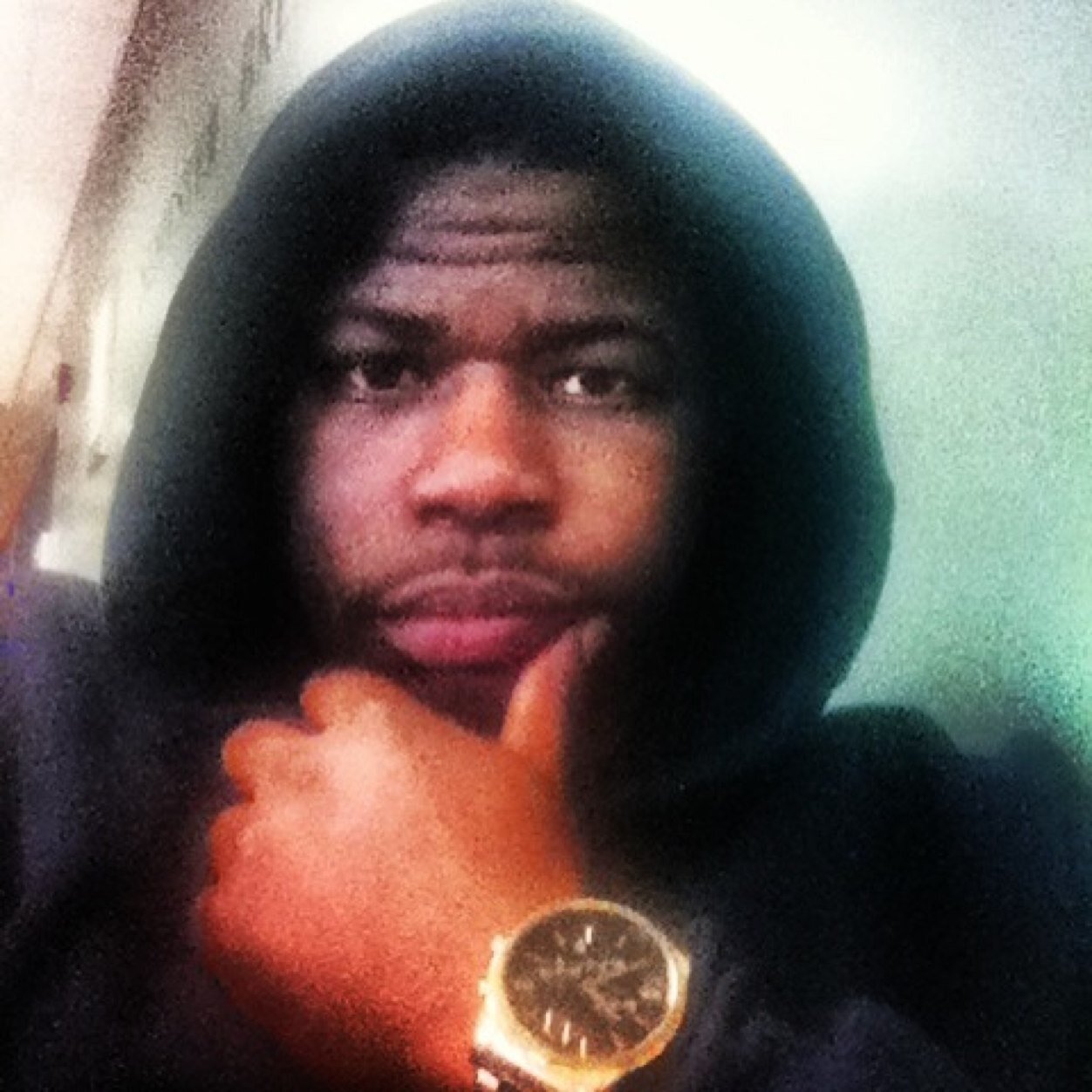 Artist/Writer/Go Getta...reporting live from New Orleans! for contact and features luchianomuzick@gmail.com