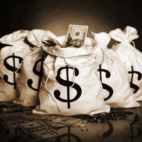 Free plays everyday. Don't gamble with your money. Invest it in your picks!