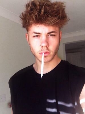 nathaniel gregory - 21 - etero.