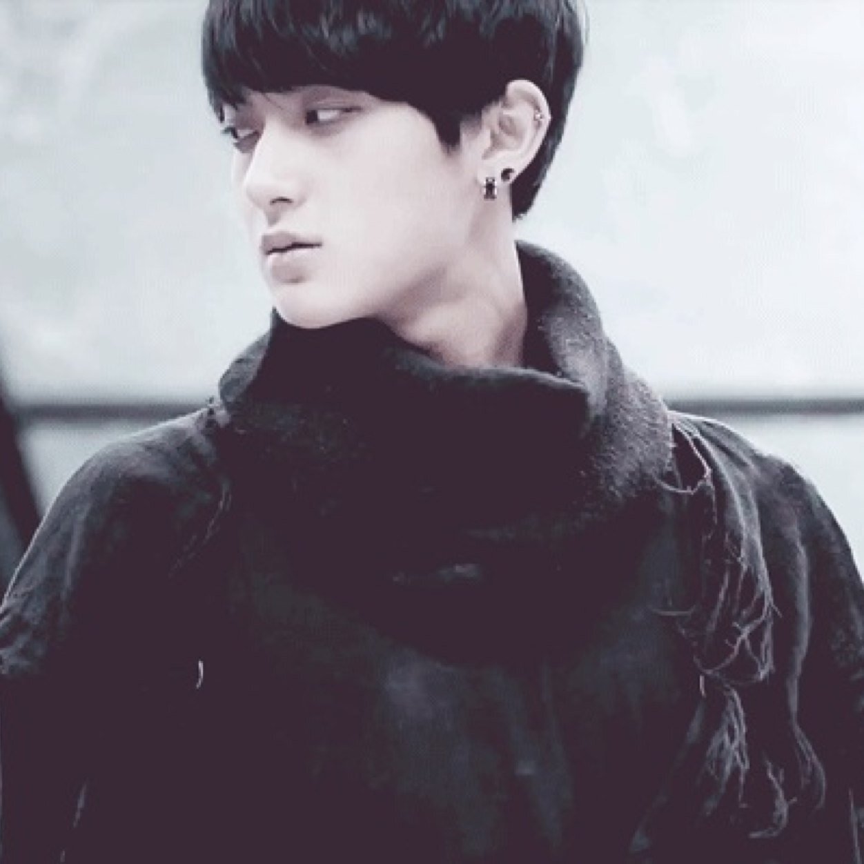 @phantasmalrp • fallen angel • 93Liner • ZiTae is real once again! @taeminqx is my one true love. {061014} My love for him made me fall to Earth.