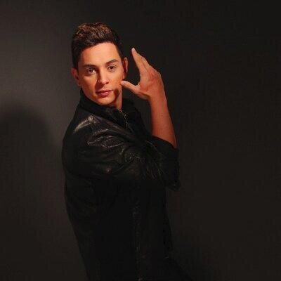 Artist. Contact Info: manager@victordrija.com.ve