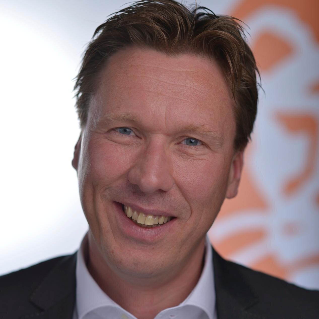 SmetsGeert's profile picture. Directeur MKB Noord-Limburg (Venlo I Venray I Peel en Maas I Horst aan de Maas) bij ING. Gehuwd met Ingrid. 2 geweldige dochters Vera en Tessa.