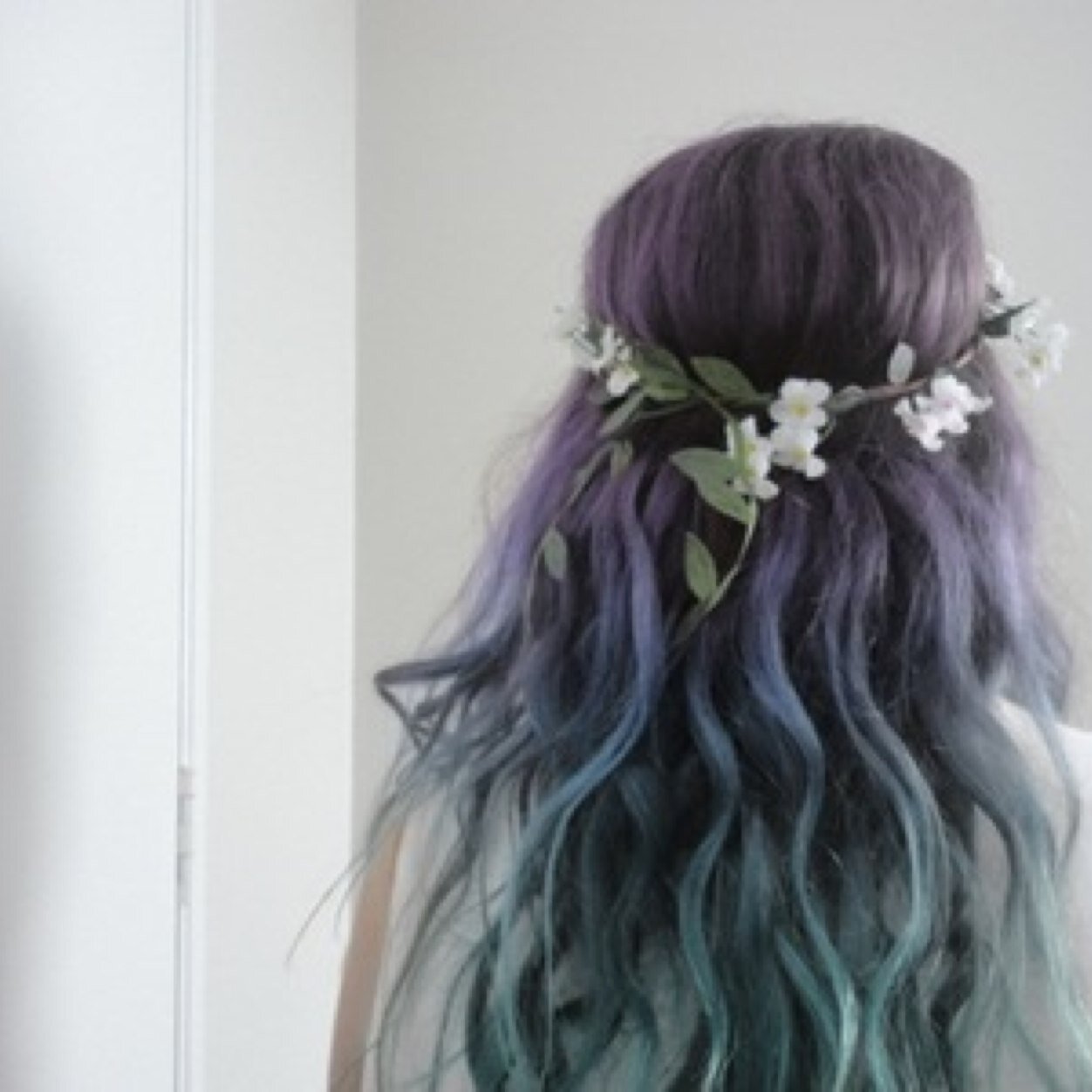 ♡ follow @eyebrowslut beautiful creature ♡