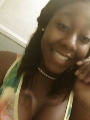 I Love Being Beautiful Cause I'm What These Broads Can't Be ! :) Follow & I'll Follow Back. #CHOCOLATE
