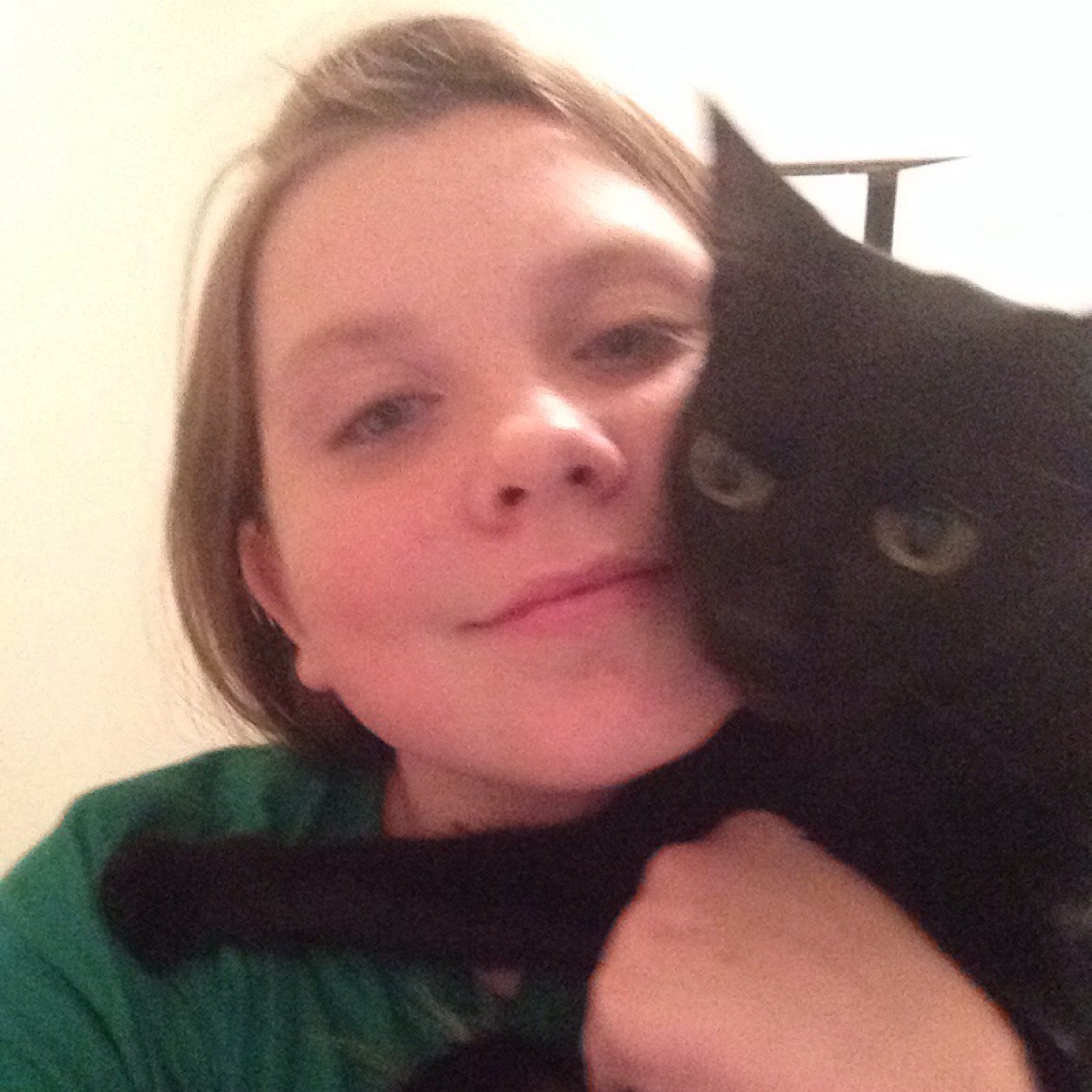 CuteTyger's profile picture. Follow me and i will follow  u back :)