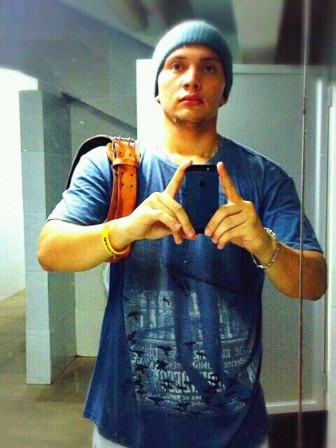 leobsc23's profile picture. estudiante medicina, de cabeza a la general AMARILLO ES EL COLOR , BARCELONA SC ERES LO MAS GRANDE DEL MUNDO ENTERO POR ESO TE LLEVO EN EL CORAZON