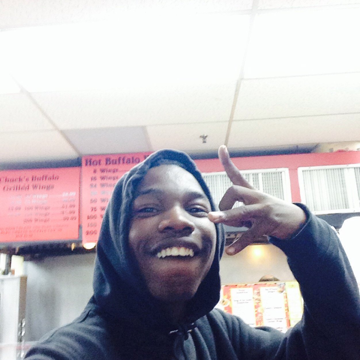 MoneyMakinMoola's profile picture. Follow my wifey @GunBustingTayy_❤️❤️❤️ .... fuck a bio im 800