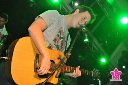 nanidaufemback's profile picture. 