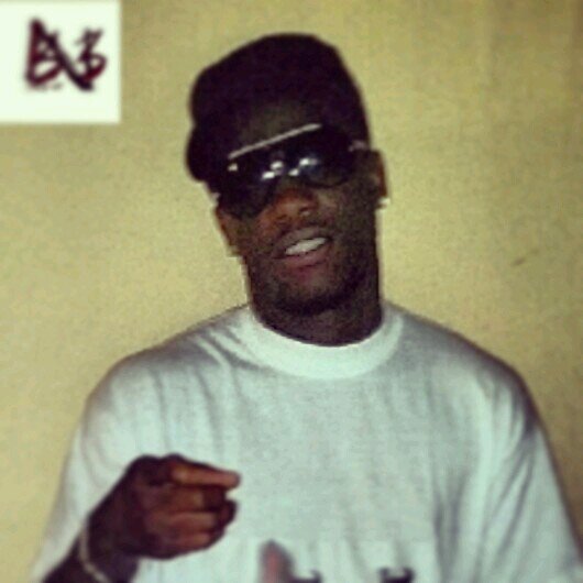 500_YungThiird's profile picture. follow me at third500@gmail.com or face book@ Yung Thiird Dumbout