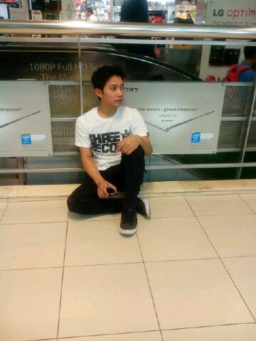 (^_^) jgn pernah berhenti tuk bermimpi~berharap~berjuang,,slama nafas masih ada (smgtt) •Light of Hope•