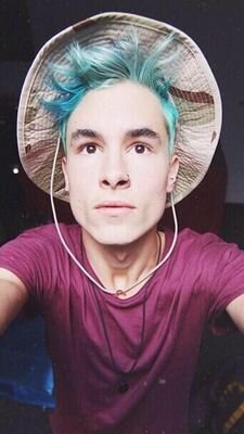 CuteO2Lpics's profile picture. Posting O2L pictures at your command! :)                     Tweet me if you want more pics of one of the guys