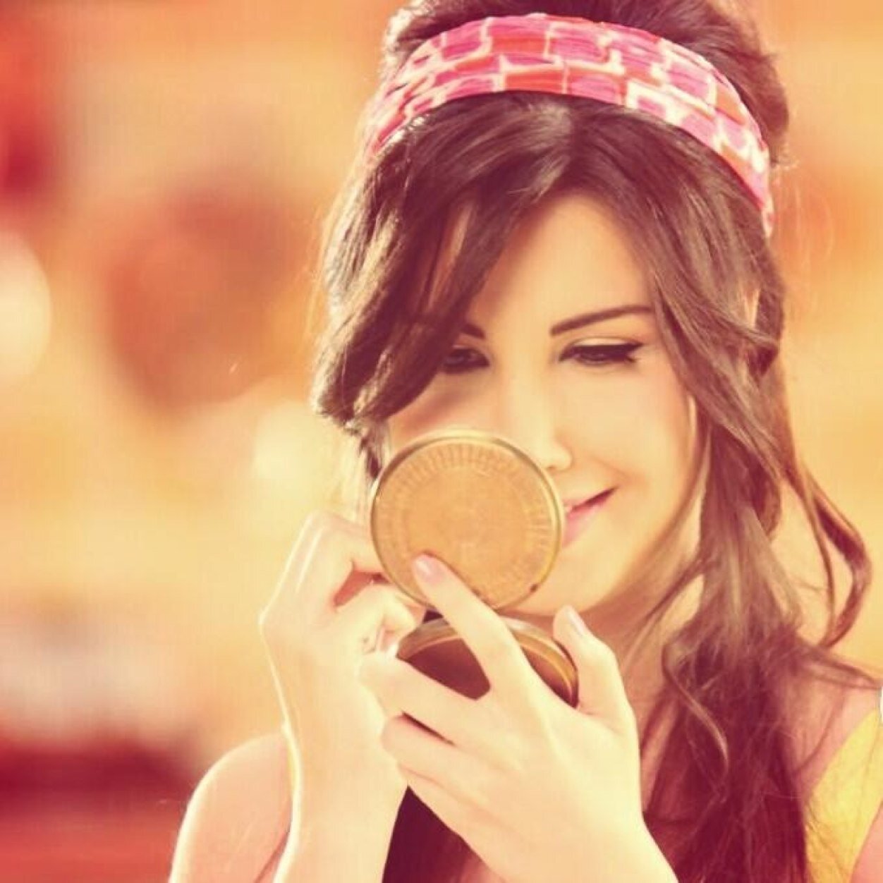 Dima2014Dima's profile picture. مَڳَتِوٌبّلُيُ أٌدُۇۈۉبِ ۇۈۉأَعِشًقَ لِيَأُلًيّڳَ
وَلَأَ عَمٌرِيَ هَأَتًوِبٌ عُنٌ حَبً عَنِيَڳِ♡