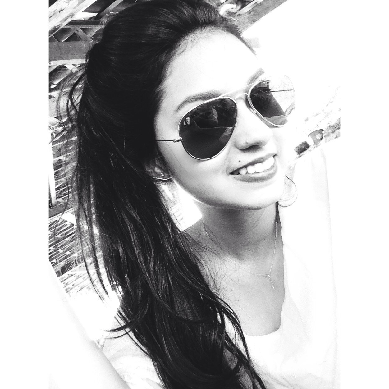 _vitoriaoliveir's profile picture. Sou estrangeiro aqui, o céu é o meu lugar..  ♡✞
Brazilian, 17.