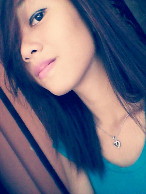 SumbilloKaye's profile picture. I had just met you and I love you ♥♥ - Dug | Bachelor of Science in Information Technology Web and Mobile App