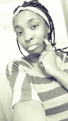 Im a female rapper & an upcoming artist , i rap about real things in my life with the struggle . Not Fake Things i Cant Afford .