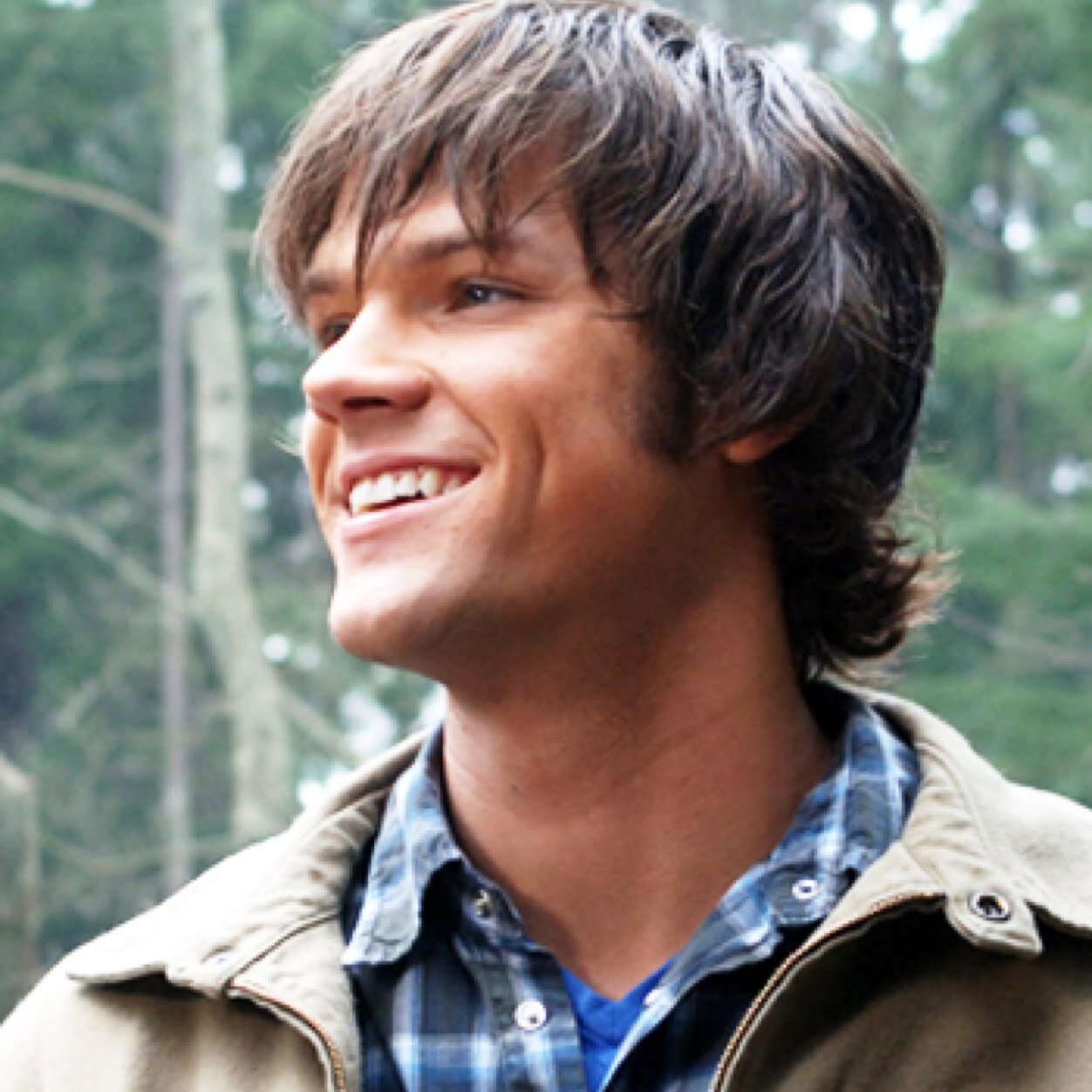 hi I'm Sam Winchester, and I'm a hunter. Theres really not much more to tell. @slaveboyadam is my little brother and a little more. My hellhound is @hellstray