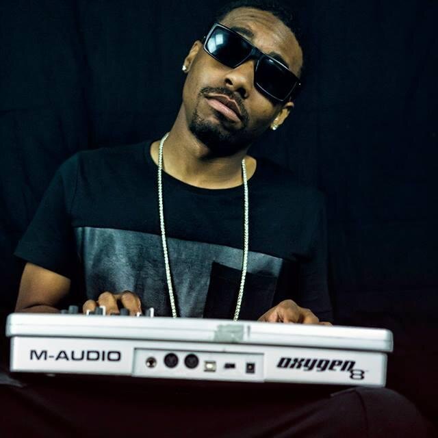 Producer/Artist/Songwriter/Engineer For Beats & Booking @ Paperboibeatz101@gmail.com IG- http://t.co/CxhKhU2Yk8