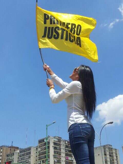 Venezolana,Estudiante de ciencias políticas UC, activista juvenil de @pr1merojusticia @juvenilPJNag Somos la fuerza del cambio.