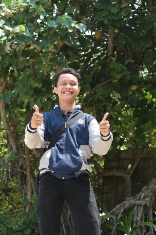 |Komisi 1 Senat KM UGM 2014 |Ketua Umum Partai Sayang Mama|Sekertaris Umum http://t.co/Zfj4VhZT4L|Fakultas Hukum|Universitas Gadjah Mada
|